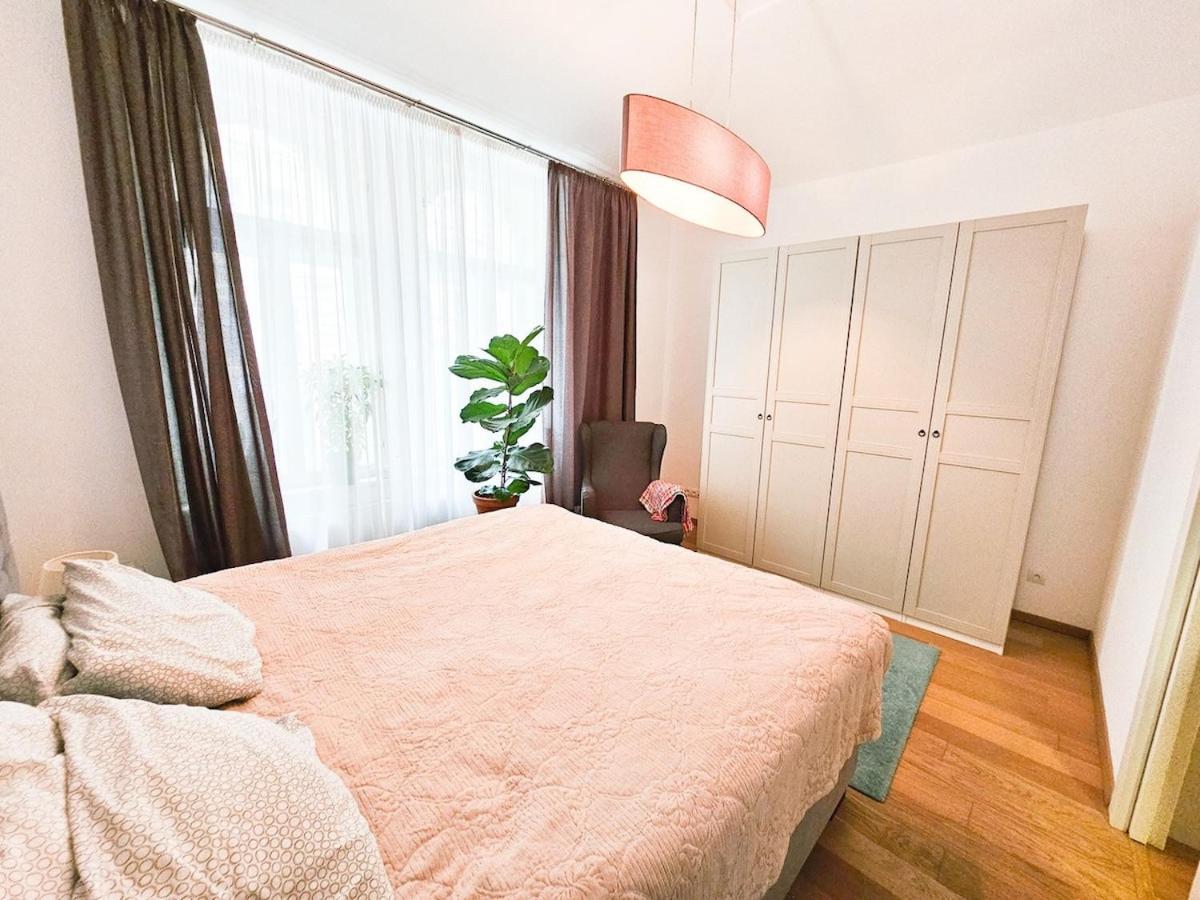 Apartment Atmosphere - Modern Flat With Balcony